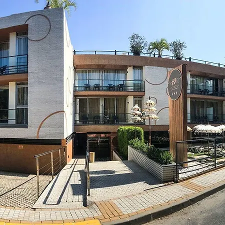 On Family Hotel