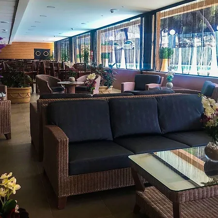 On Family Hotel